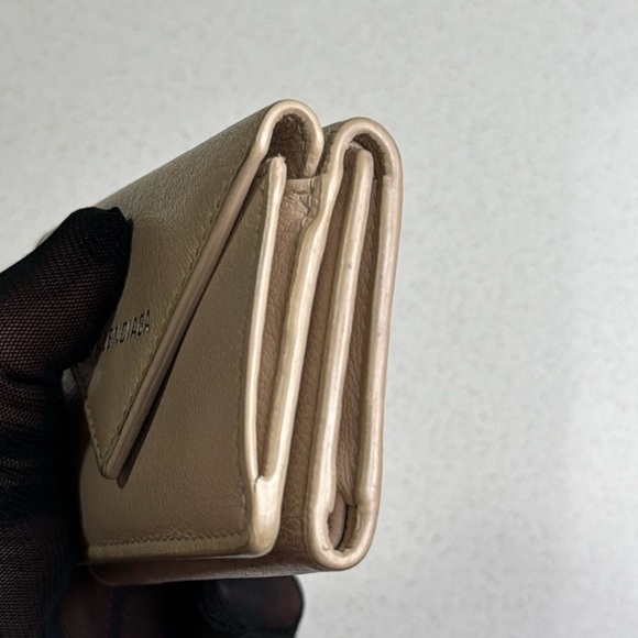 Balenciaga leather trifold compact wallet - Picture 7 of 7